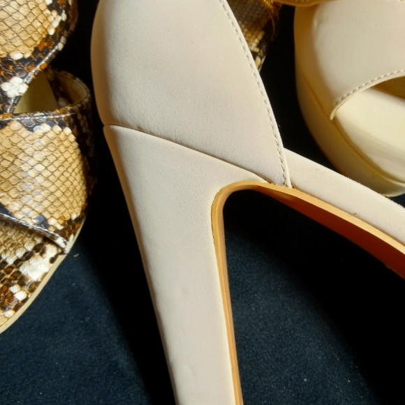 BOGOFREE SZ9.5 HEELS. GREAT CONDITION - Picture 7 of 16